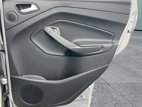 Used 2018 Ford Escape Titanium w/ Ford Safe & Smart Package image 45