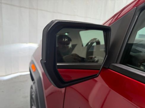 Used 2023 GMC Canyon AT4 w/ AT4 Premium Package AWD/4WD image 12