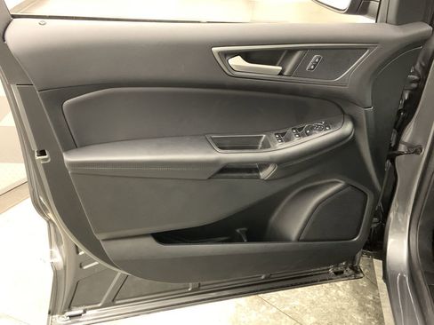 New 2024 Ford Edge SE image 5