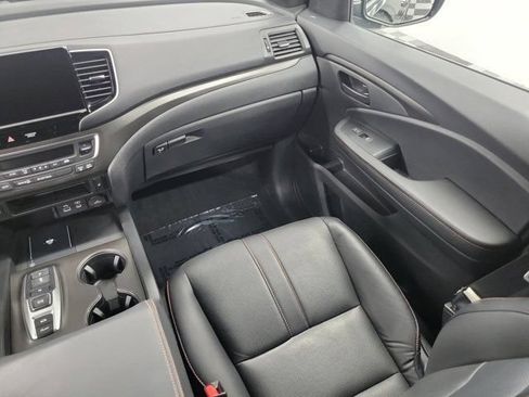 Used 2025 Honda Ridgeline TrailSport image 16