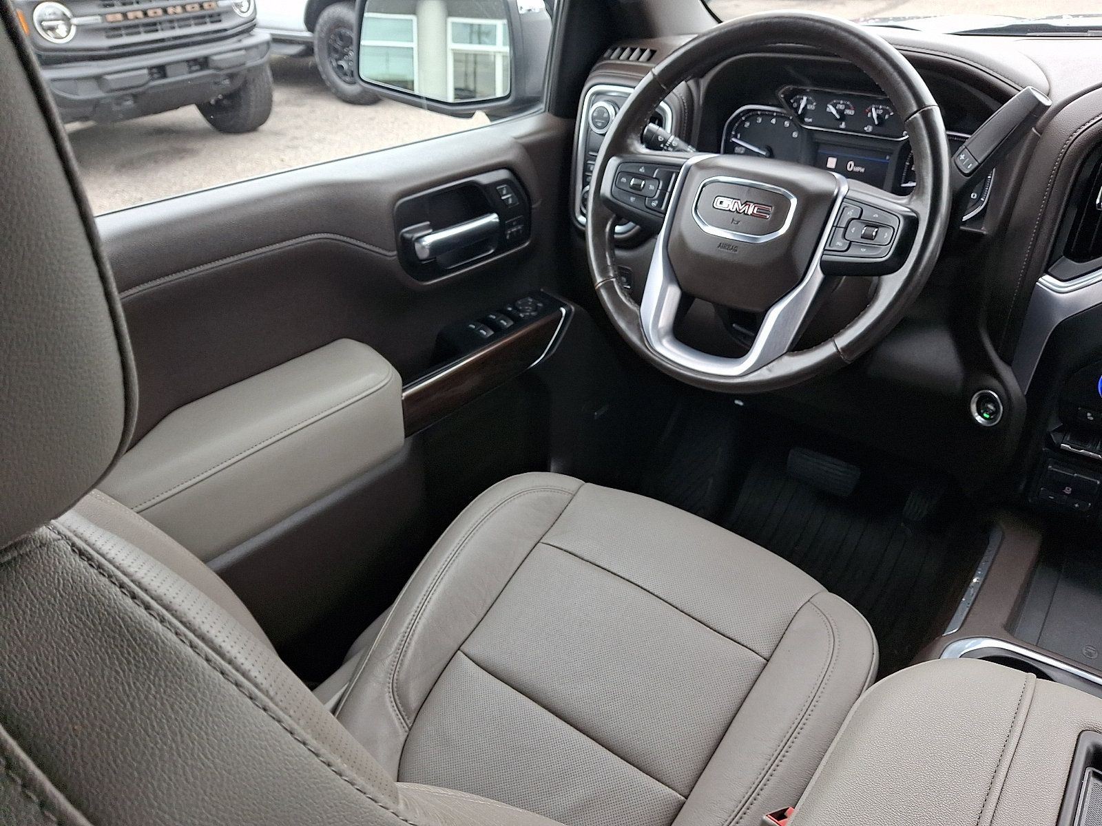 Used 2019 GMC Sierra 1500 SLT w/ SLT Premium Package RWD image 13