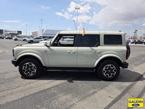 Certified 2025 Ford Bronco Outer Banks AWD/4WD image 4