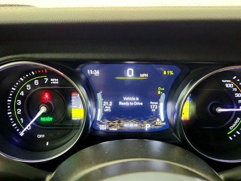 Used 2023 Jeep Wrangler Sahara image 14