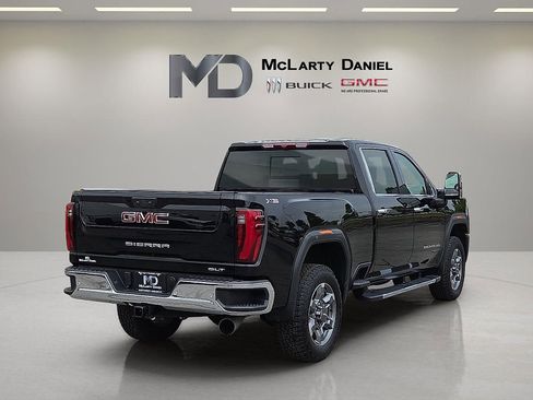 Used 2025 GMC Sierra 2500 SLT w/ SLT Premium Package AWD/4WD image 5