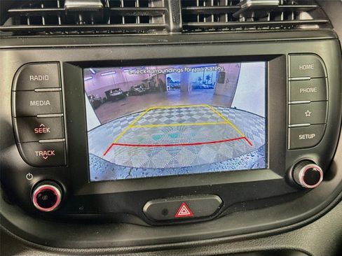 Used 2020 Kia Soul LX FWD image 15