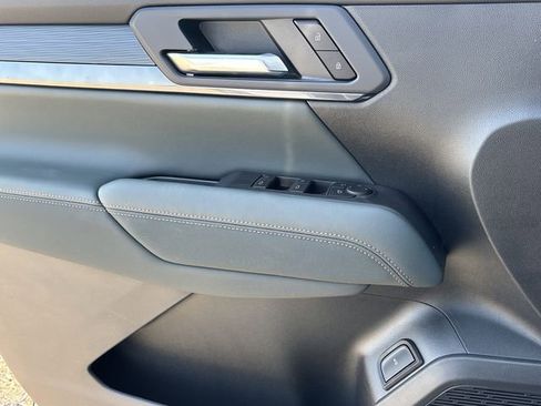 New 2026 GMC Terrain AT4 AWD/4WD image 21