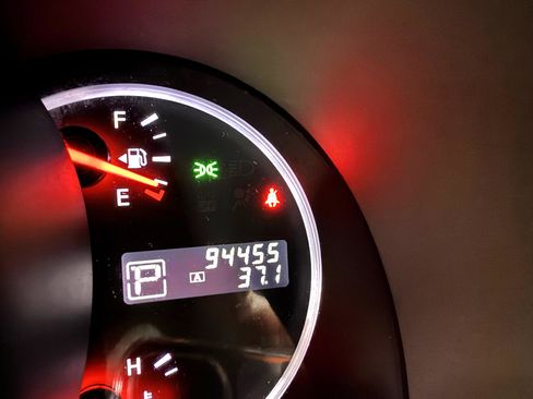 Used 2014 Nissan Murano LE w/ Platinum Edition Package image 17