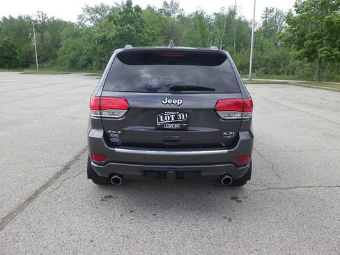 Used 2017 Jeep Grand Cherokee Overland w/ Jeep Active Safety Group AWD/4WD image 8