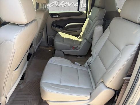 Used 2017 Chevrolet Suburban LT w/ LT Signature Package RWD image 22