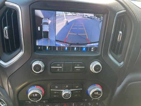 Used 2023 GMC Sierra 2500 AT4 w/ AT4 Premium Plus Package AWD/4WD image 10