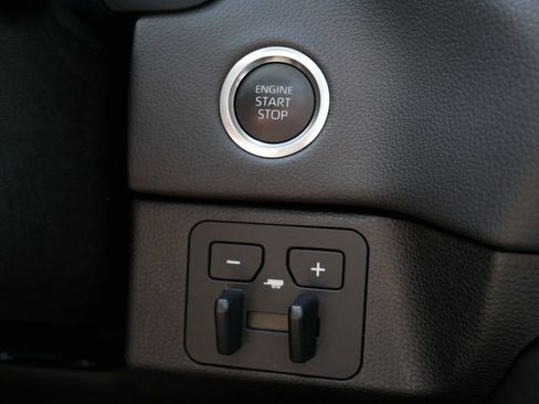 Used 2024 Toyota Tundra Limited w/ Power Package AWD/4WD image 25