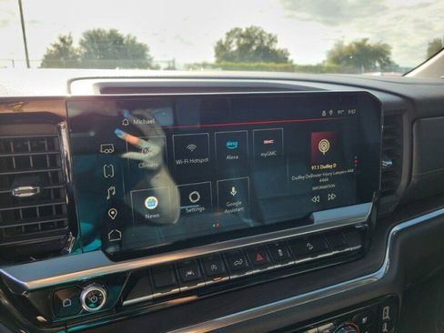 Used 2023 GMC Sierra 1500 SLT w/ SLT Premium Package image 21