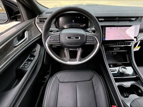 New 2026 Jeep Grand Cherokee Limited AWD/4WD image 21