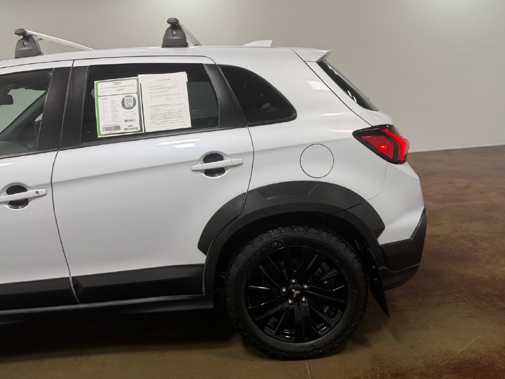 Used 2024 Mitsubishi Outlander Sport AWD image 34
