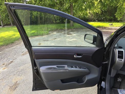 Used 2005 Toyota Prius FWD image 13