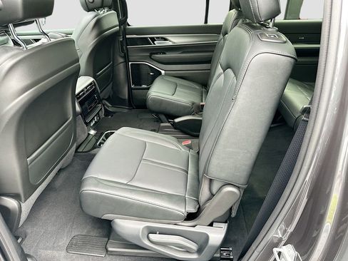 New 2026 Jeep Grand Wagoneer L Limited image 27