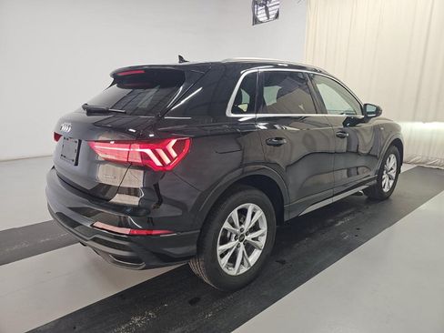 Used 2023 Audi Q3 2.0T Premium w/ Convenience Package AWD/4WD image 2