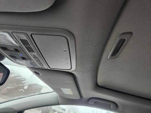 Used 2015 Honda Odyssey EX-L image 31