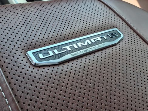 Used 2025 GMC Sierra 3500 Denali Ultimate AWD/4WD image 22
