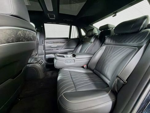 Used 2023 Genesis G90 3.5T AWD/4WD image 31