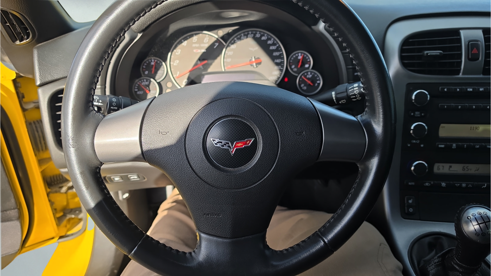 Used 2006 Chevrolet Corvette Z06 w/ Preferred Equipment Group RWD image 14