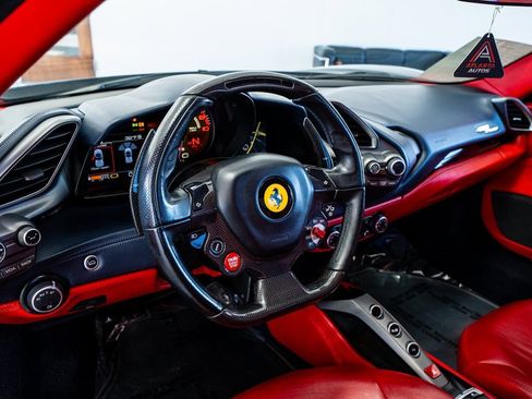 Used 2017 Ferrari 488 Spider image 37