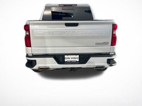Used 2019 Chevrolet Silverado 1500 High Country w/ Technology Package AWD/4WD image 4