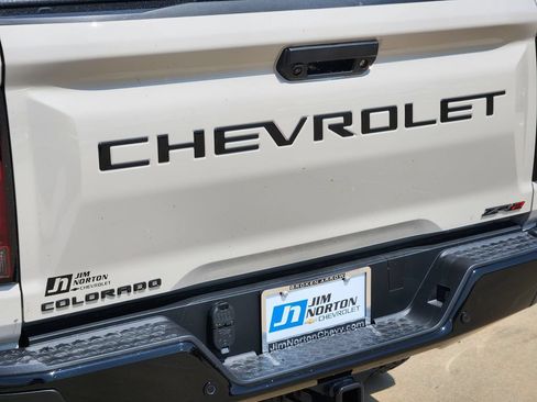 New 2026 Chevrolet Colorado ZR2 w/ Technology Package AWD/4WD image 7