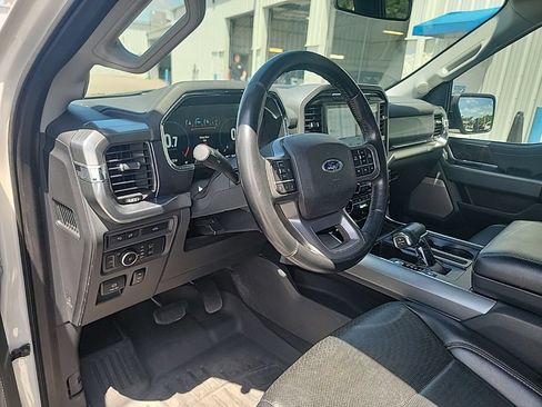 Used 2021 Ford F150 Lariat AWD/4WD image 9