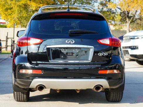 Used 2017 INFINITI QX50 Sport Utility 4D w/ Premium Package image 5