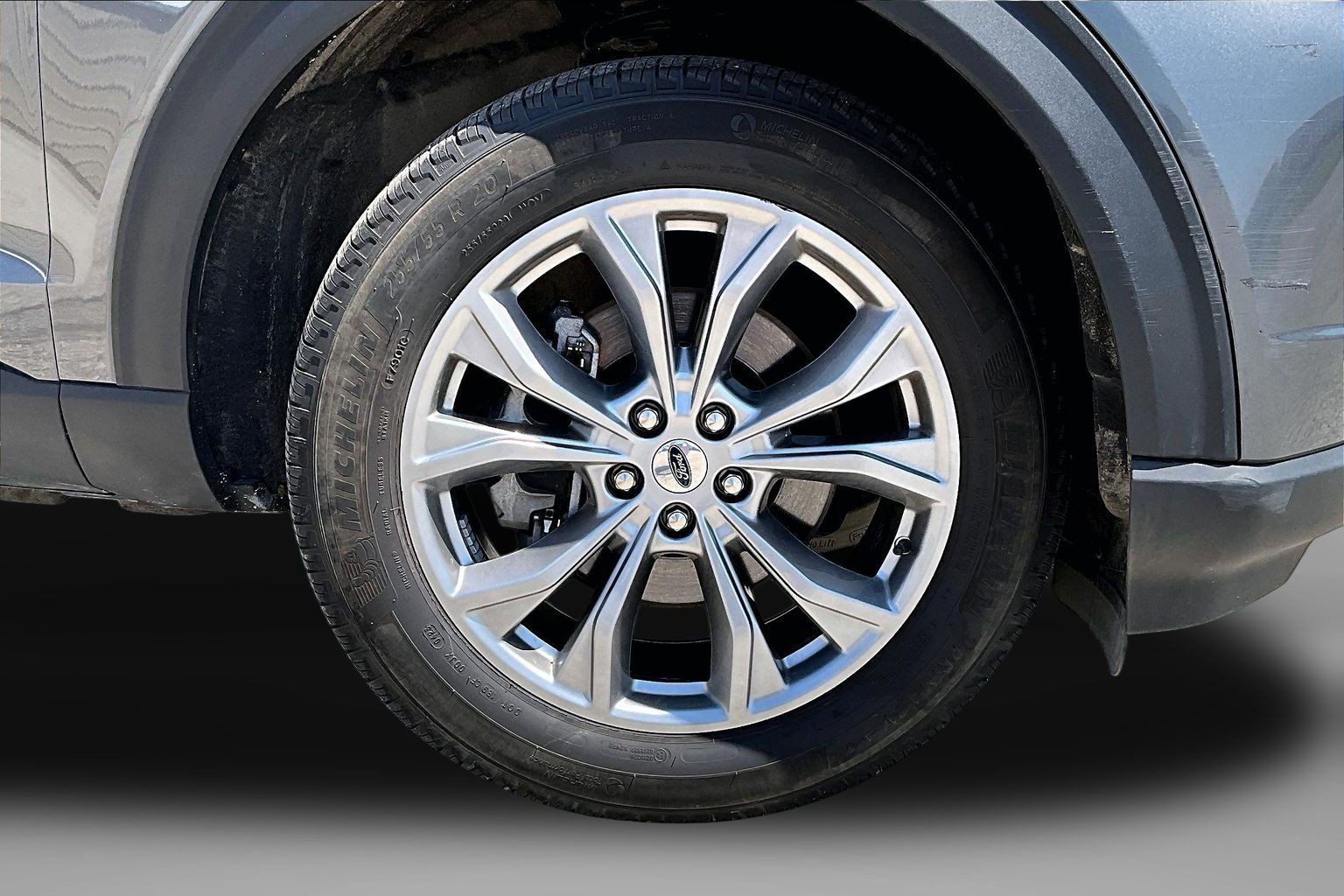 Used 2023 Ford Explorer XLT w/ Equipment Group 202A AWD/4WD image 9