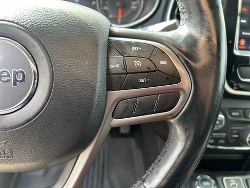 Used 2019 Jeep Cherokee Limited w/ Trailer Tow Group image 31