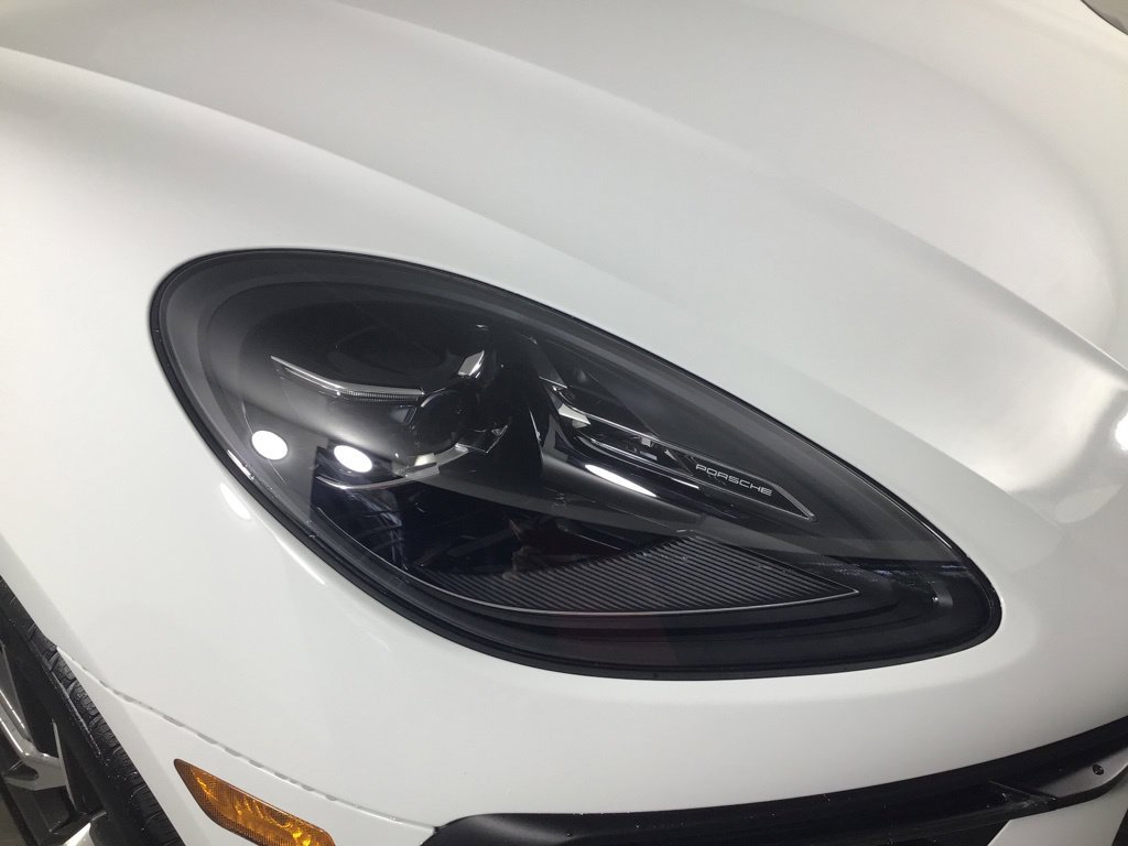 Certified 2026 Porsche Macan AWD/4WD image 15