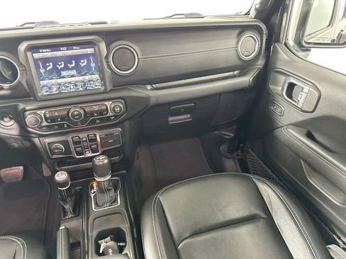 Used 2023 Jeep Wrangler Unlimited Sahara w/ Cold Weather Group AWD/4WD image 28
