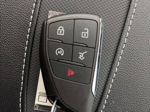 New 2026 Chevrolet Traverse Z71 w/ Driver Confidence Package image 24