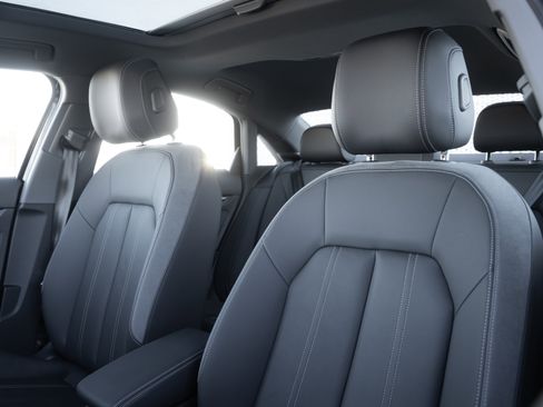 Certified 2025 Audi A3 2.0T Premium w/ Black Optic Package image 20