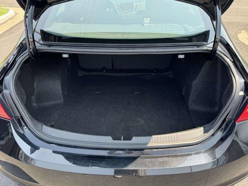 Used 2024 Chevrolet Malibu LT FWD image 16