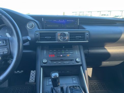 Used 2019 Lexus IS 300 F Sport w/ F Sport Package image 11