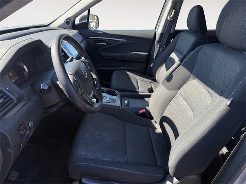 Used 2020 Honda Ridgeline Sport image 9