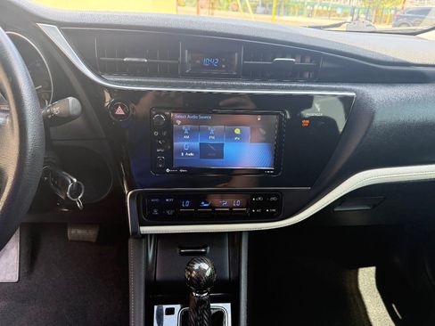 Used 2018 Toyota Corolla iM w/ Carpet Mat Package (TMS) FWD image 26