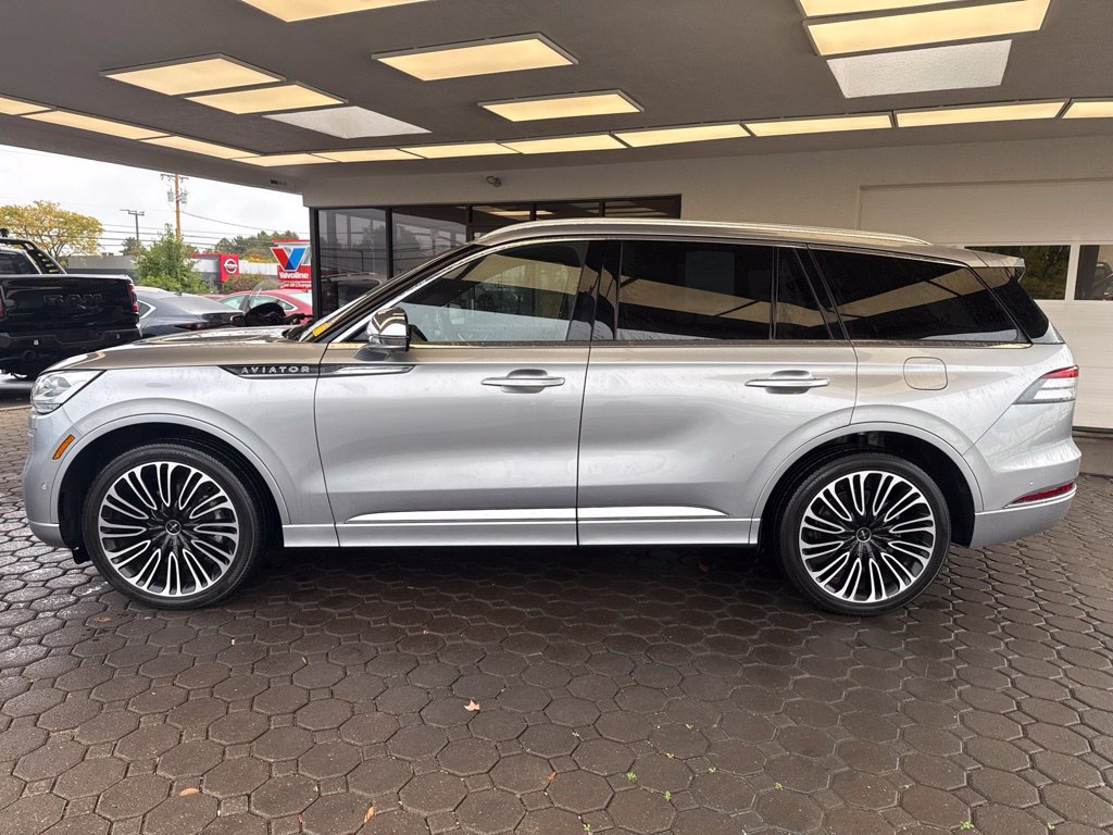 Certified 2021 Lincoln Aviator Black Label w/ Dynamic Handling Package AWD/4WD image 31