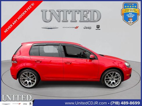 Used 2012 Volkswagen Golf 4-Door FWD image 2