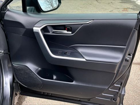 Certified 2023 Toyota RAV4 XLE Premium image 22
