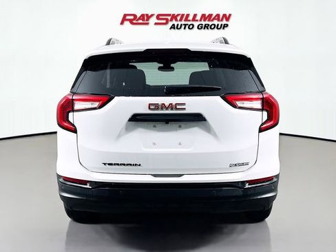 Used 2023 GMC Terrain SLE w/ Driver Convenience Package FWD image 6