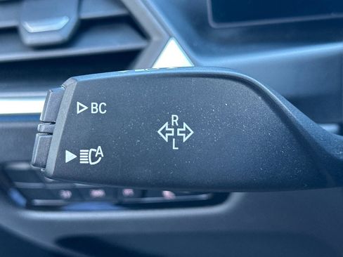 Used 2024 BMW i4 eDrive35 w/ Convenience Package image 32