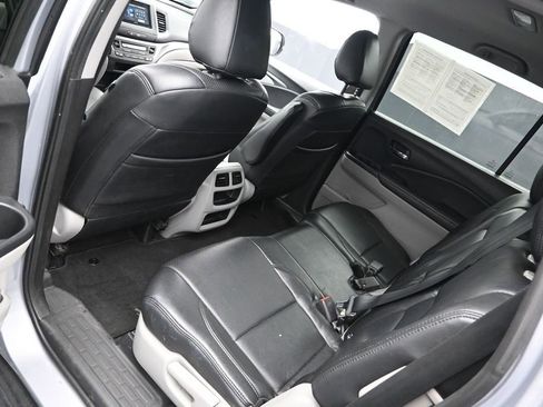 Used 2019 Honda Pilot LX image 21