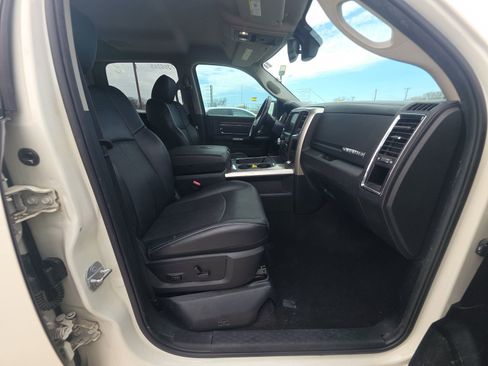 Used 2018 RAM 1500 Laramie w/ Convenience Group image 13