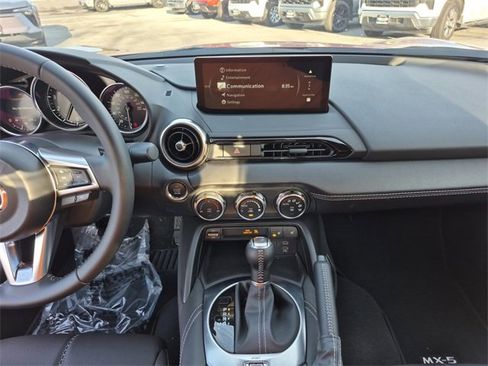 Used 2025 MAZDA MX-5 Miata RF Grand Touring image 15