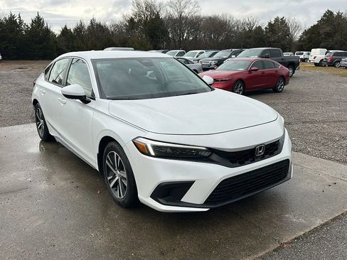 Used 2024 Honda Civic LX image 2