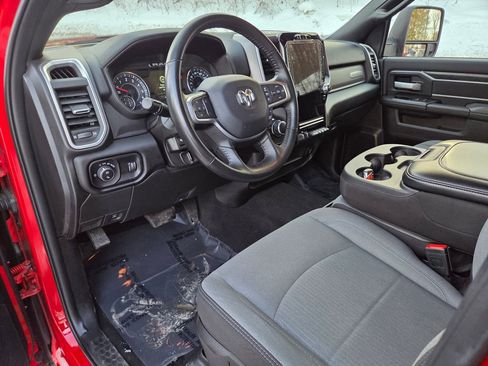 Used 2024 RAM 2500 Big Horn w/ Safety Group image 15